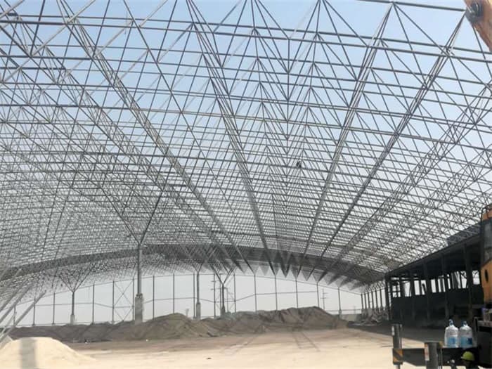 吉首钢厂料仓网架工程